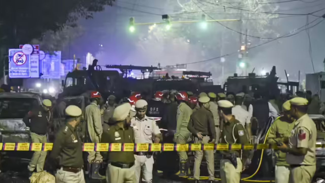 Delhi Red Fort blast linked to Faridabad terror network? Key updates from sources