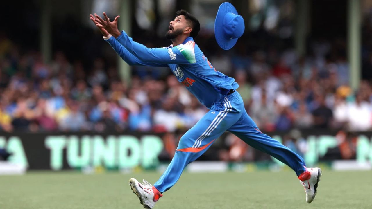 Shreyas Iyer released from Sydney hospital; Will return to India when fit to fly