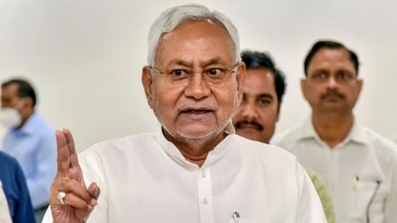 Bihar Shake-Up: Nitish Kumar set to resign tomorrow; NDA poised to induct 18 ministers