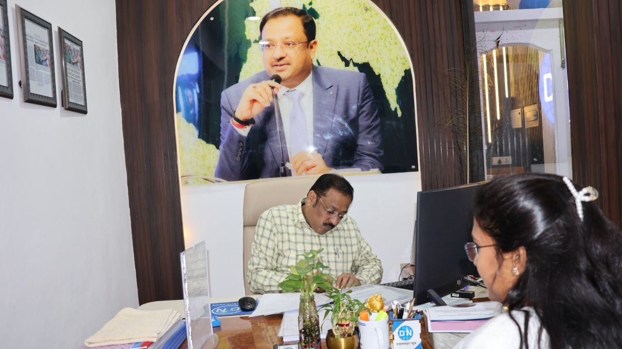 IAS Officer Nandini motivates Young Journalists with her insights