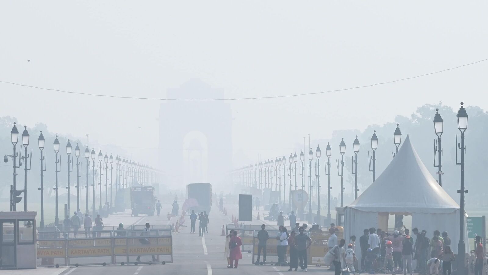Delhi AQI crosses 400 again, fears of more next week; Why is this?