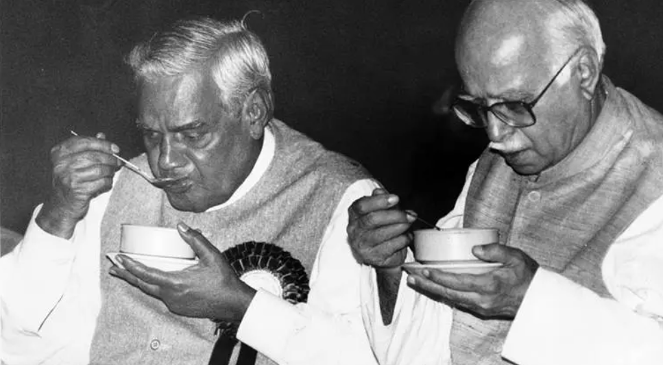 If Vajpayee had become president, Advani would have been PM; How the 2002 plan failed