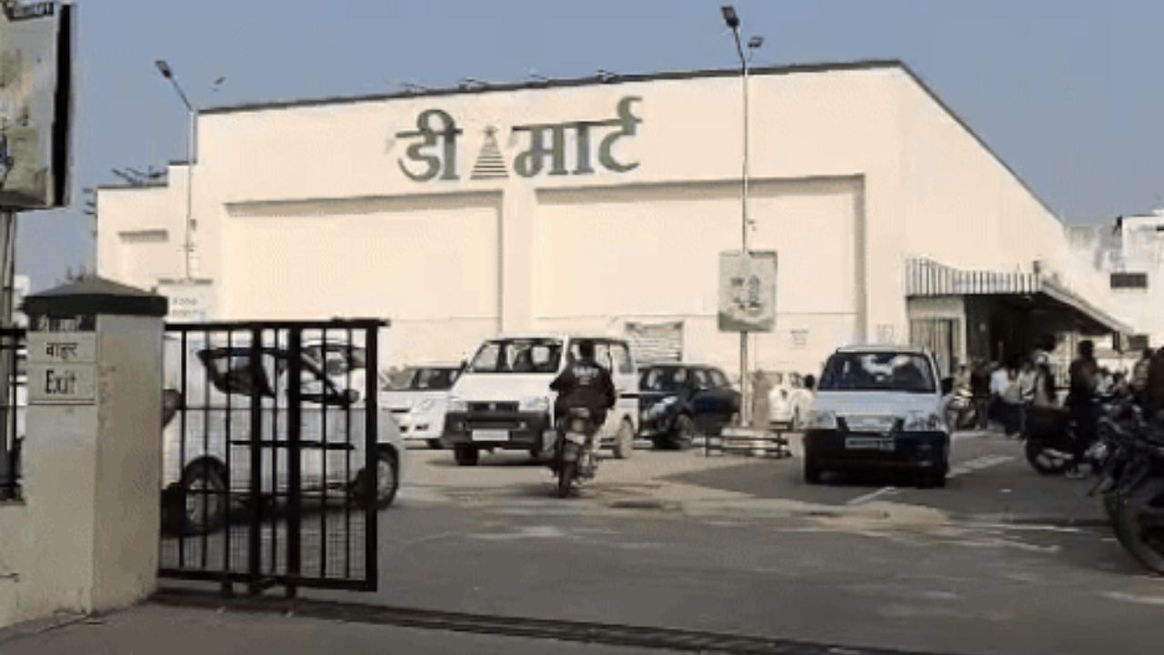 Bhilwara consumer wins Rs 5,000 compensation against D-Mart for poor-quality bag; Watch video