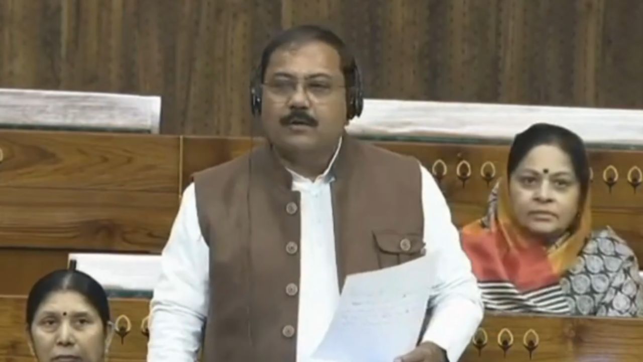 “Stop Snatching Jobs”: Etawah MP slams new TET mandate in Parliament; Watch video