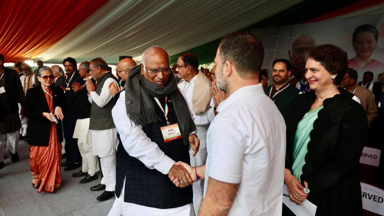 Congress leader Rahul Gandhi greetings party president Mallikarjun Kharge in the presence of other senior dignitaries. Congress leader Rahul Gandhi greetings party president Mallikarjun Kharge in the presence of other senior dignitaries.