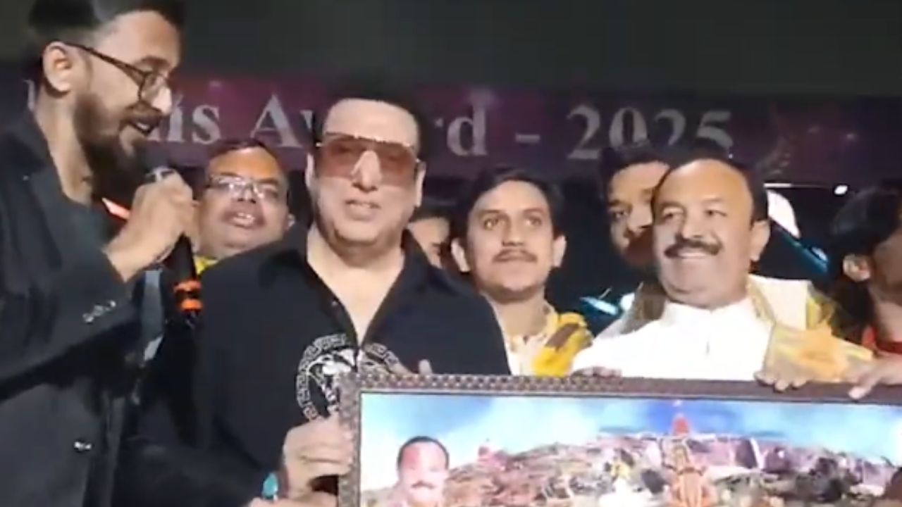 Govinda steals the show at Agra’s Sursadan, fans go crazy; Watch video
