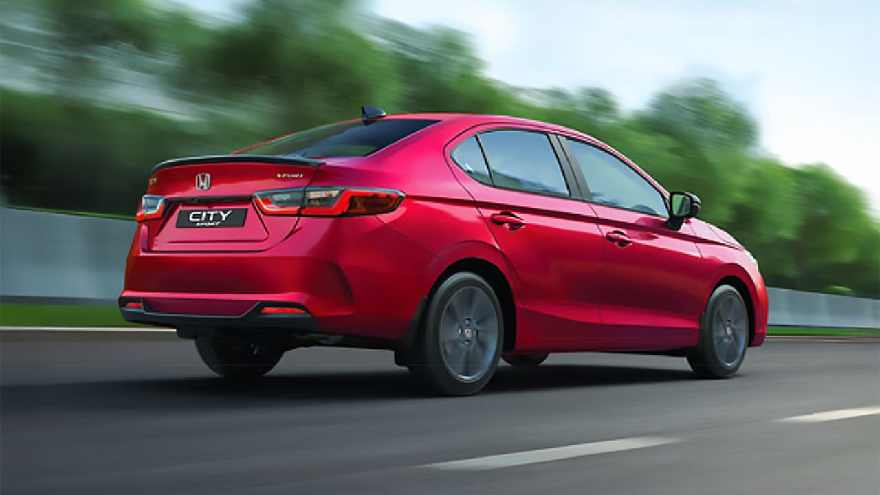 Still nostalgic about the old Honda City? Don’t worry—Honda City is all set to hit the roads with its new hybrid model