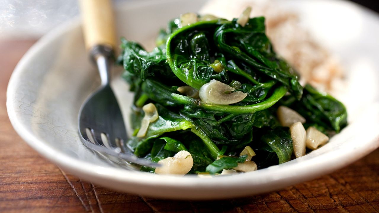 Why these Green vegetables are a must have this winter for strong immunity