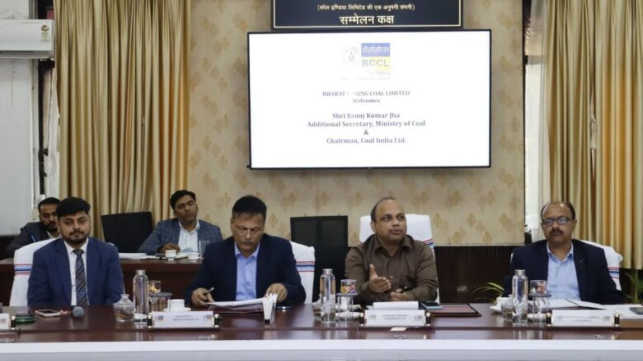 Kenduadih Gas Emission: CIL Chairman conducts high-level situation review; Details inside