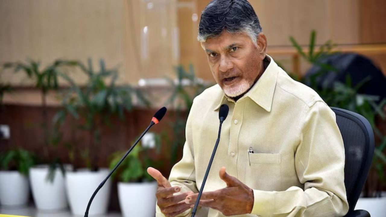 Chandrababu Naidu urges students to embrace technology and uphold cultural values