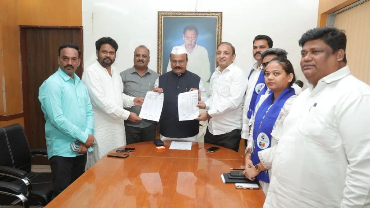 BMC Polls 2026: Congress joins hands with Prakash Ambedkar’s VBA; Finalises seat-sharing deal