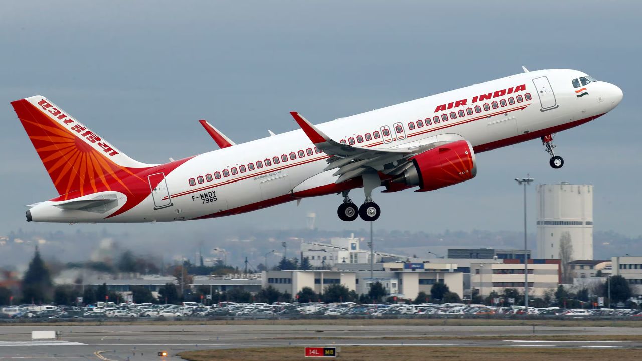 Indian aviation industry likely to post Rs 17,000 to 18,000 Crore loss in FY26; Details inside