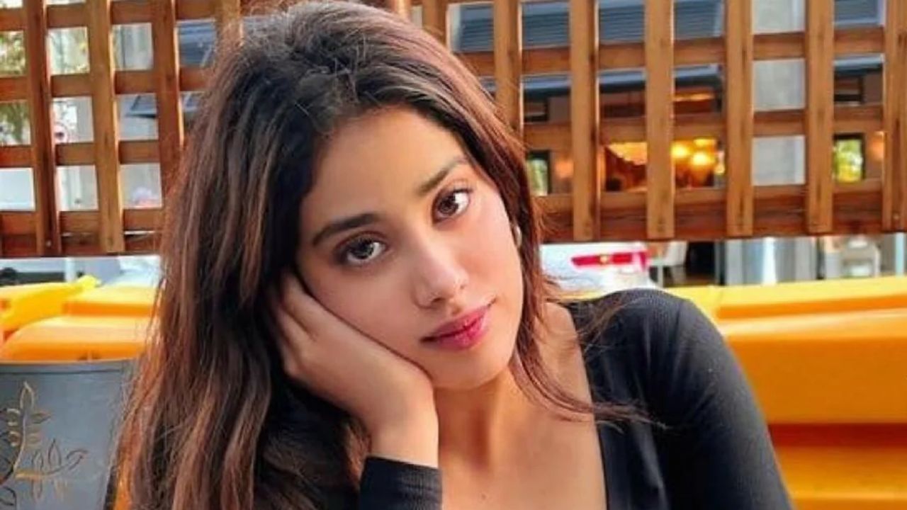 “This hypocrisy will destroy us,” says Janhvi Kapoor on Bangladesh violence