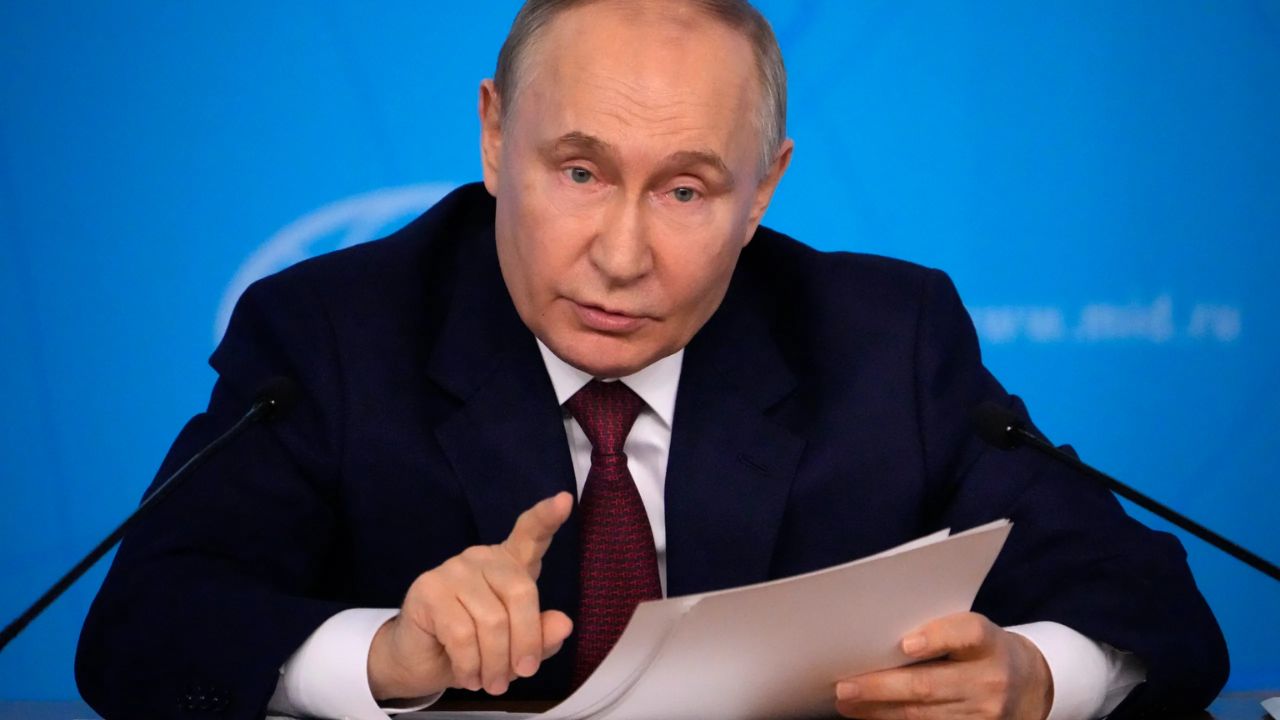 Putin warns Ukraine ahead of Trump–Zelenskyy peace talks; Click for details