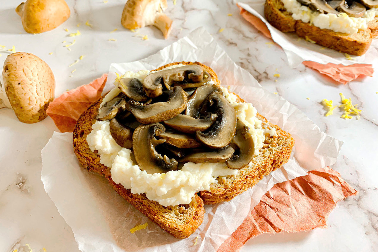 Prepare protein-rich mushroom toast in minutes for breakfast; kids and adults will love it!