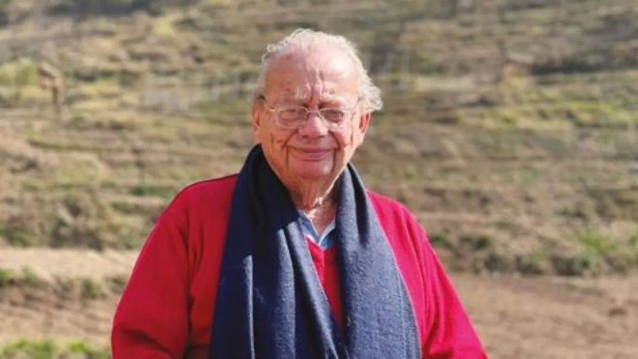 Ruskin Bond hospitalised; Wishes for his speedy recovery pour in