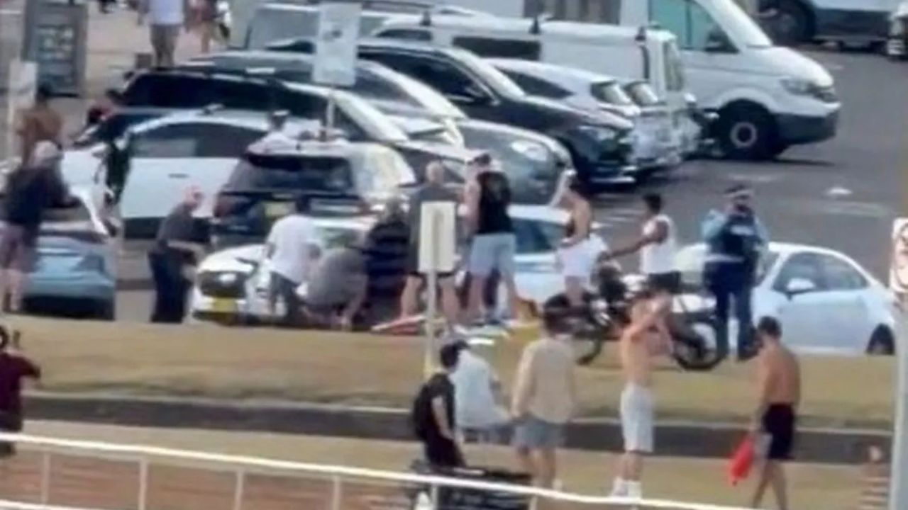 Australia: Mass shooting at Sydney’s Bondi Beach leaves 10 dead, several injured; 2 arrested