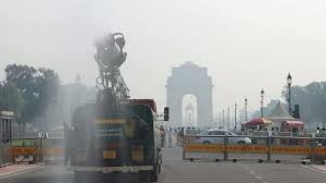 Air quality crisis persists in Delhi; AQI exceeds 400 in several areas
