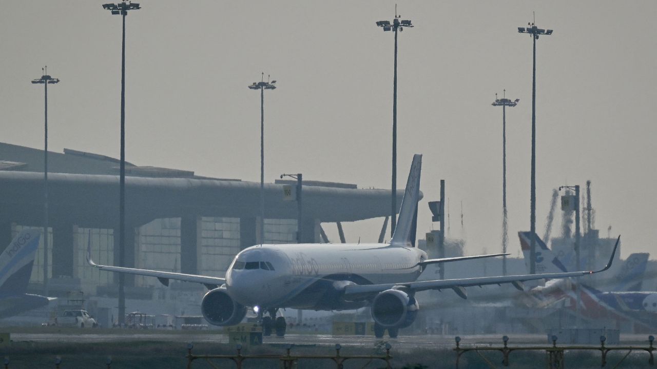 Dense fog cripples Delhi Airport as over 100 flights cancelled, IndiGo issues advisory