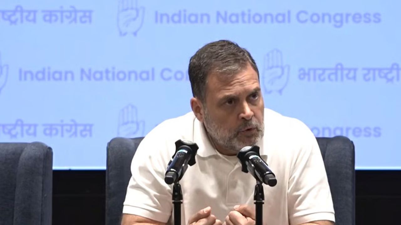 Rollback of MGNREGA is a threat on federal structure and poor people: Rahul Gandhi after CWC meet