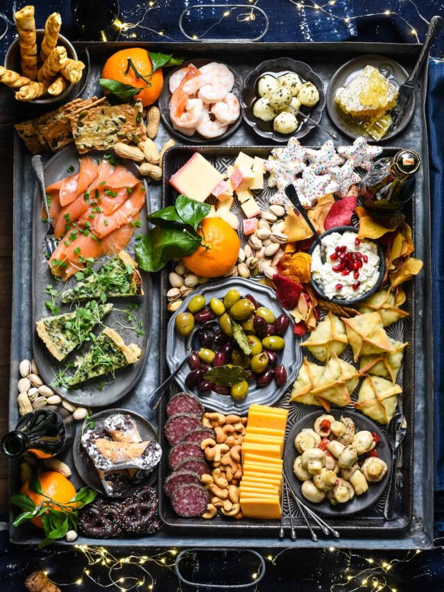 8 Must-Have Snacks for Your New Year Bash!