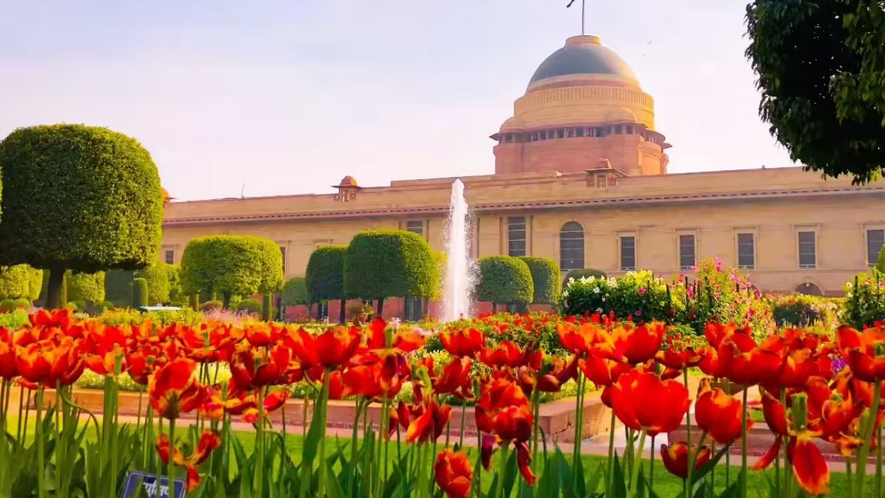Amrit Udyan in Rashtrapati Bhawan opens for public on February 3, Know the registration and ticket process?