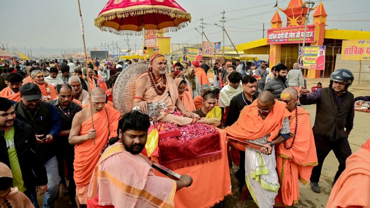 Magh Mela Controversy Deepens as Authorities Question Swami Avimukteshwaranand’s Shankaracharya Claim