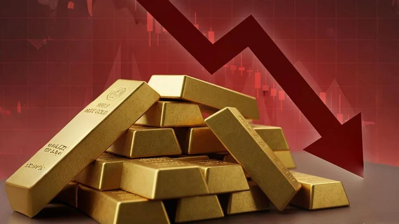 Gold and Silver prices decline on New Year’s Day; Check latest rates