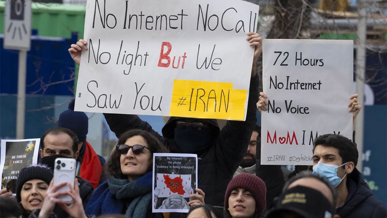 Is the Iranian Regime Near Collapse? Global Leaders Warn of Final Days