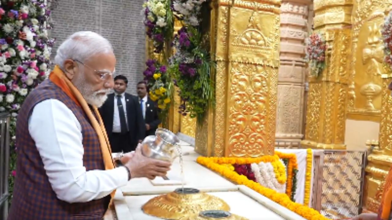 PM Modi performs Jalabhishek at Somnath Jyotirlinga; Know why this temple is world-famous