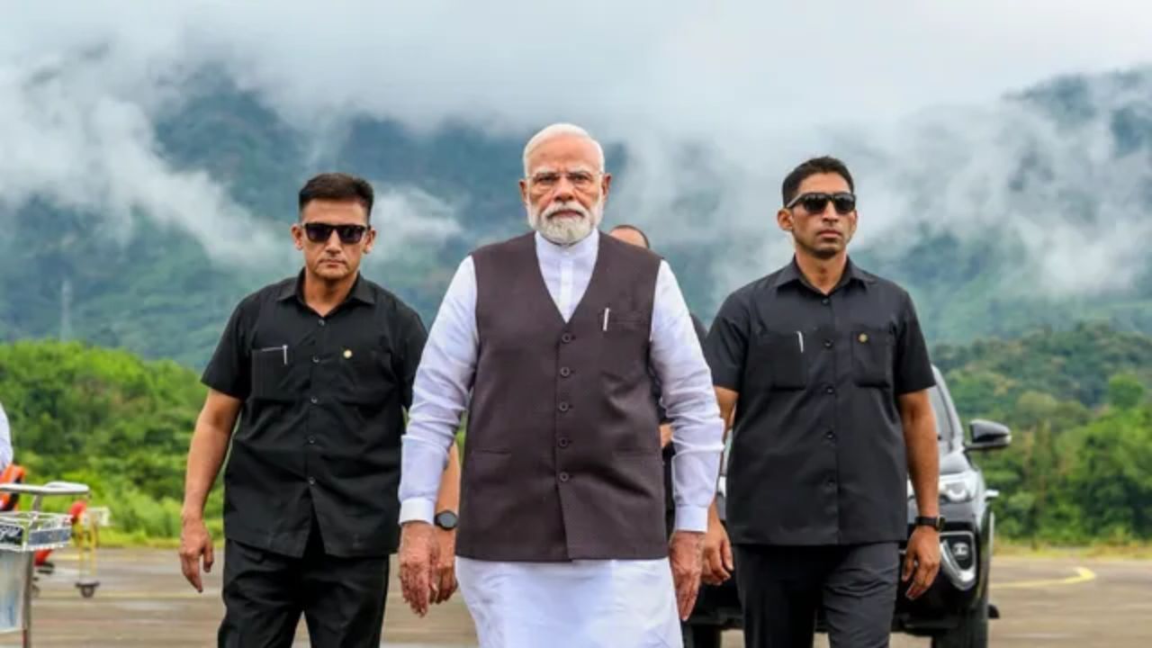 PM Modi Highlights Assam’s Journey from Conflict to Culture and Attacks Congress