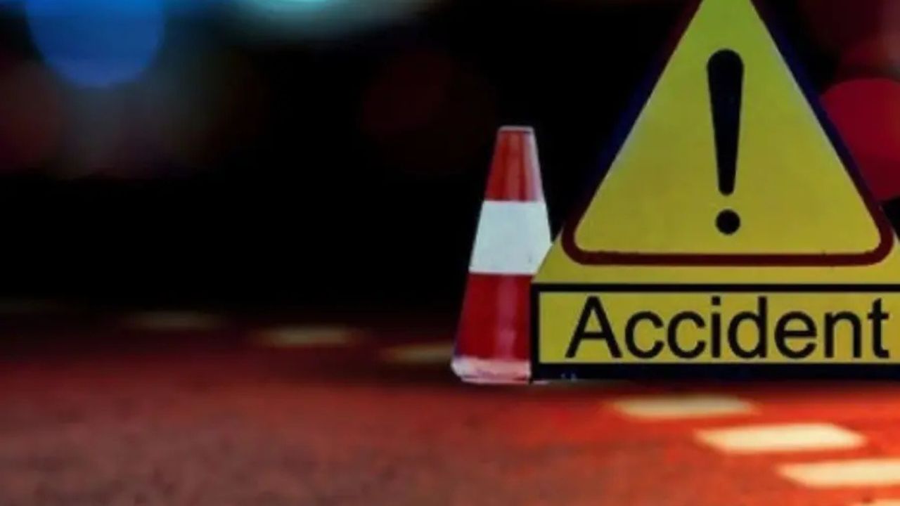 Rajasthan Horror: Three killed, 10 injured as bus overturns on highway