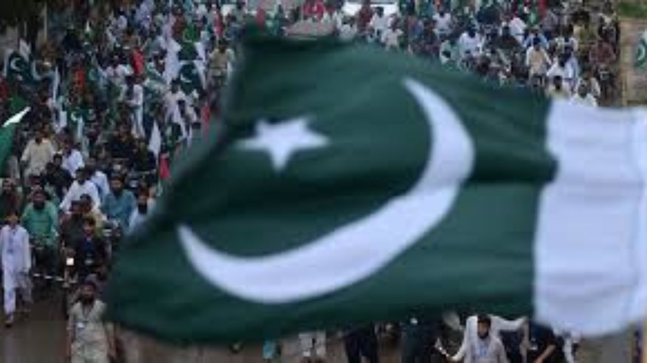 Gen Z protest fears surface in Pakistan after viral article jolts Shehbaz govt