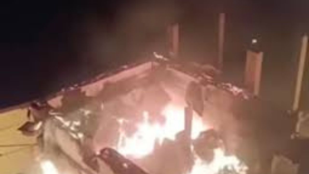 Himachal Pradesh: Massive fire in Solan; Child killed, many feared trapped