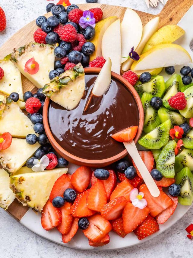 7 Fruits that pair perfectly with chocolate