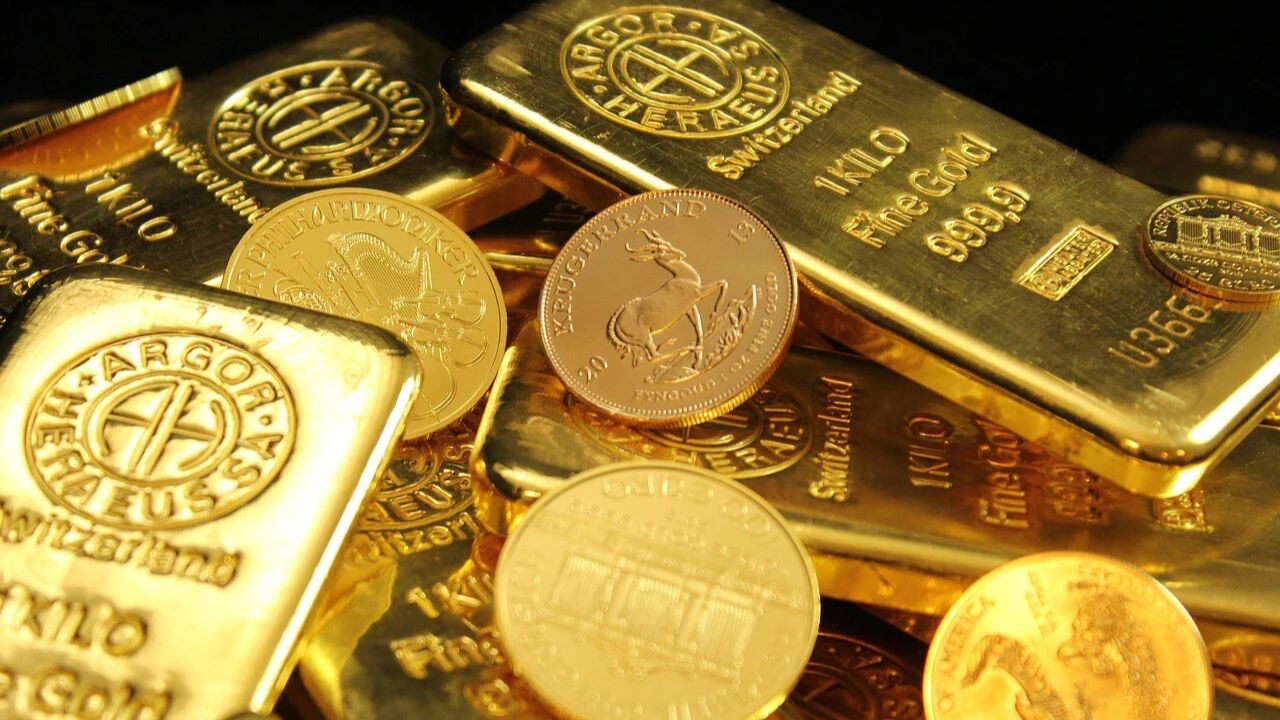 Gold prices surge again on 8 January; Silver also gains momentum