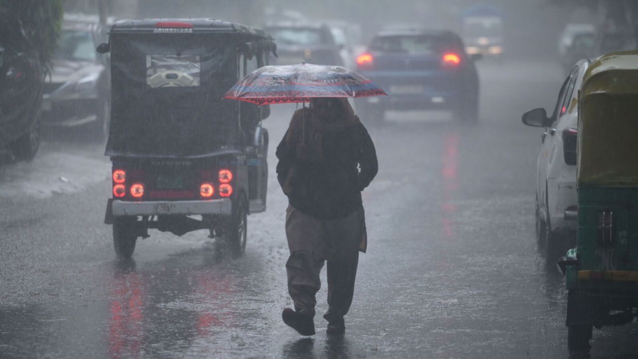Rain likely in Delhi-NCR on Feb 17-18 as twin western disturbances approach; Details here