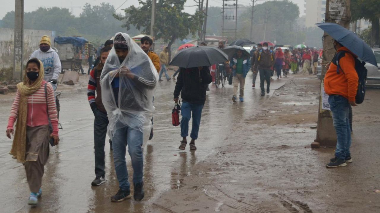 Western disturbance triggers temperature dip in Northwest India; Rain alert issued for coastal regions