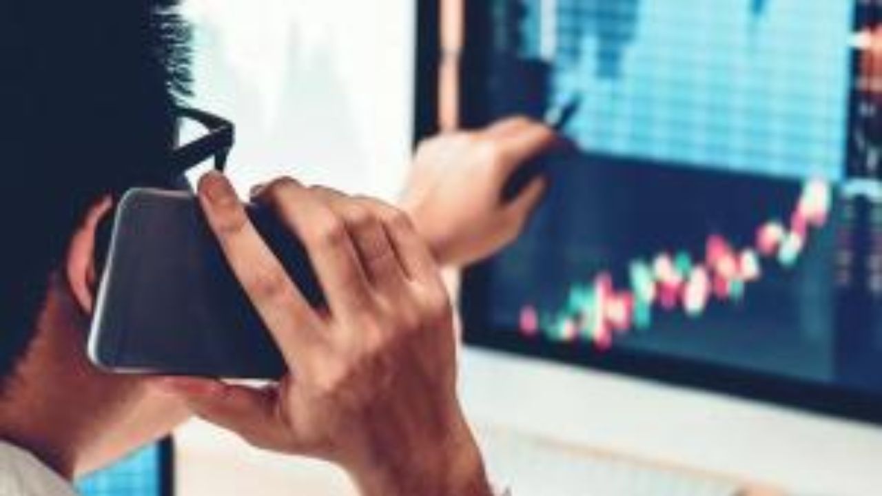 Indian Markets open weak today amid IT sector concerns; Full details