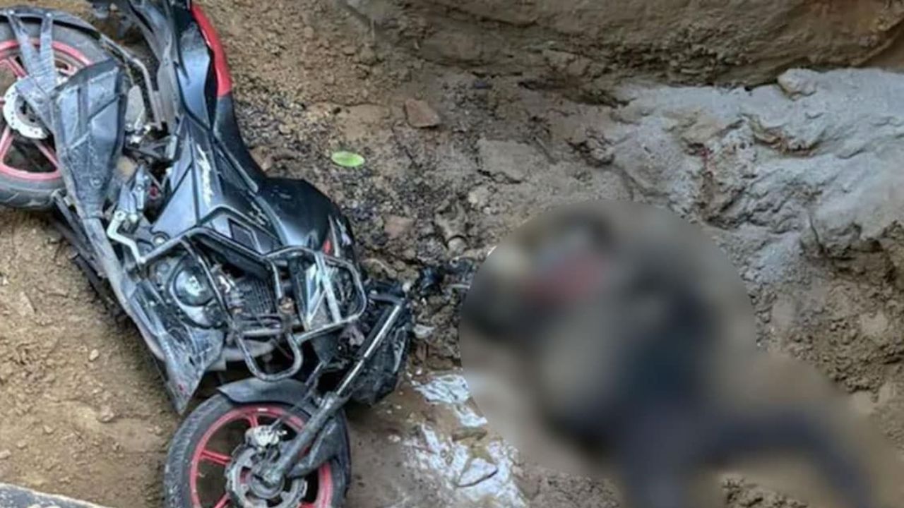 Delhi Horror:  Biker falls into Jal Board pit in Janakpuri; Dies