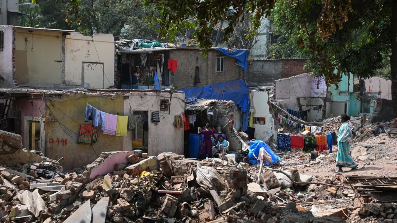 Road Slums: Centre asks 717 households near PM’s home to vacate by March 6; Full story here