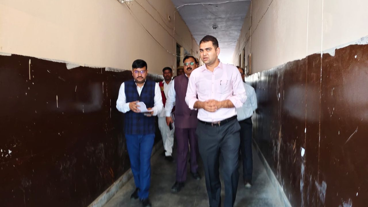 Pal conducted an inspection of the tehsil premises to review administrative arrangements
