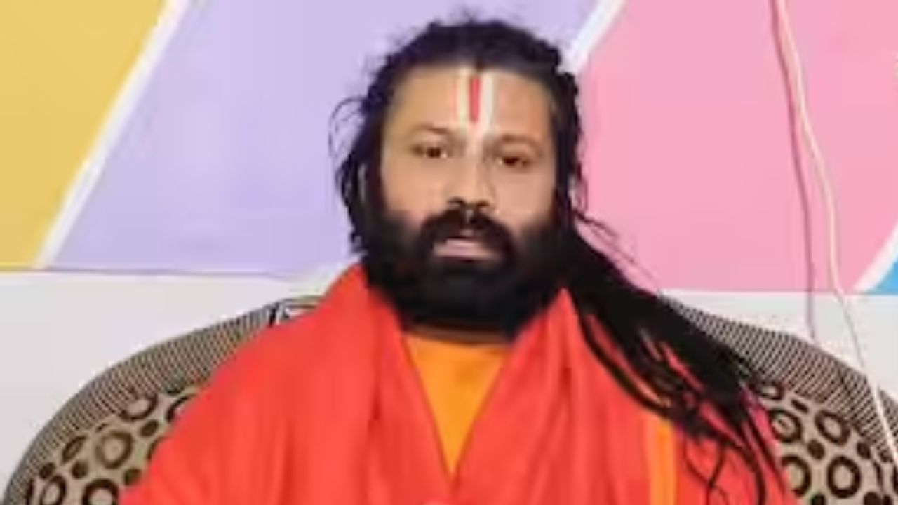 Know about Ashutosh Brahmachari, who filed sexual abuse complaint against Swami Avimukteshwaranand