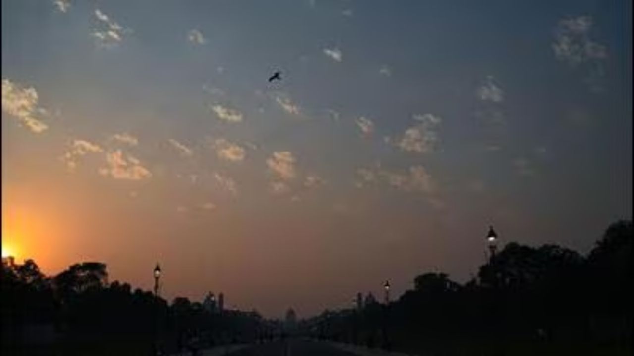 Winter bids goodbye as warm days and mild nights return to Delhi-NCR; Check report here