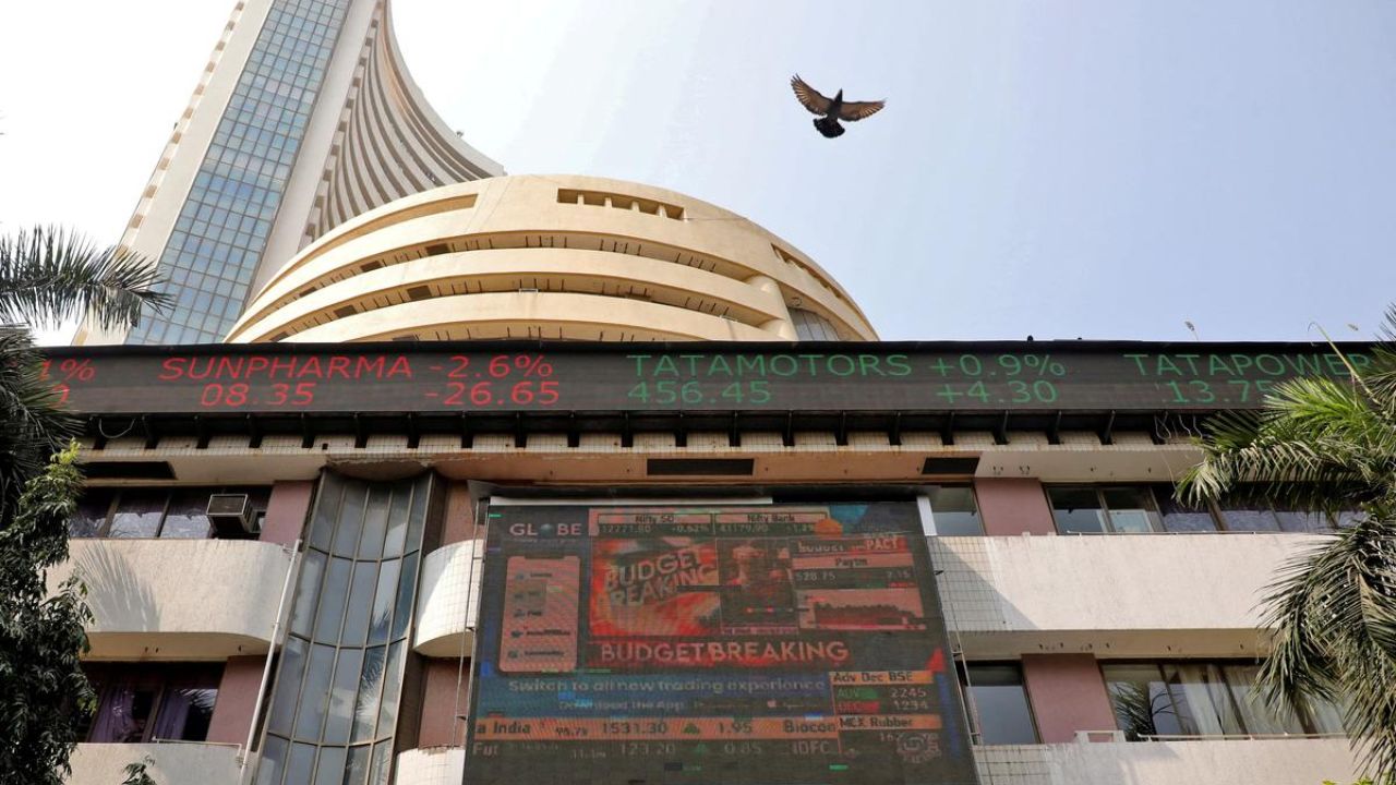 Nifty opens above 25,850; Sensex gains amid strong global cues