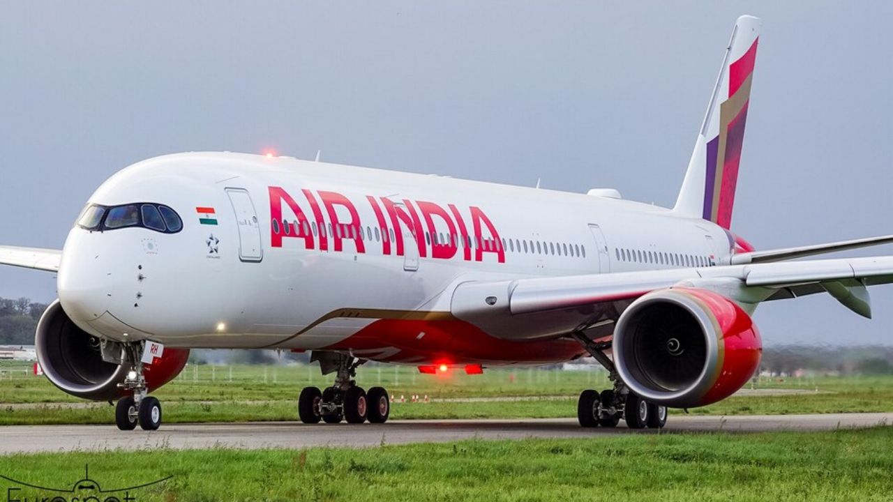 Delhi-London Air India Flight AI111 Turns Back Mid-Air, Lands Safely in Delhi After Tech Glitch