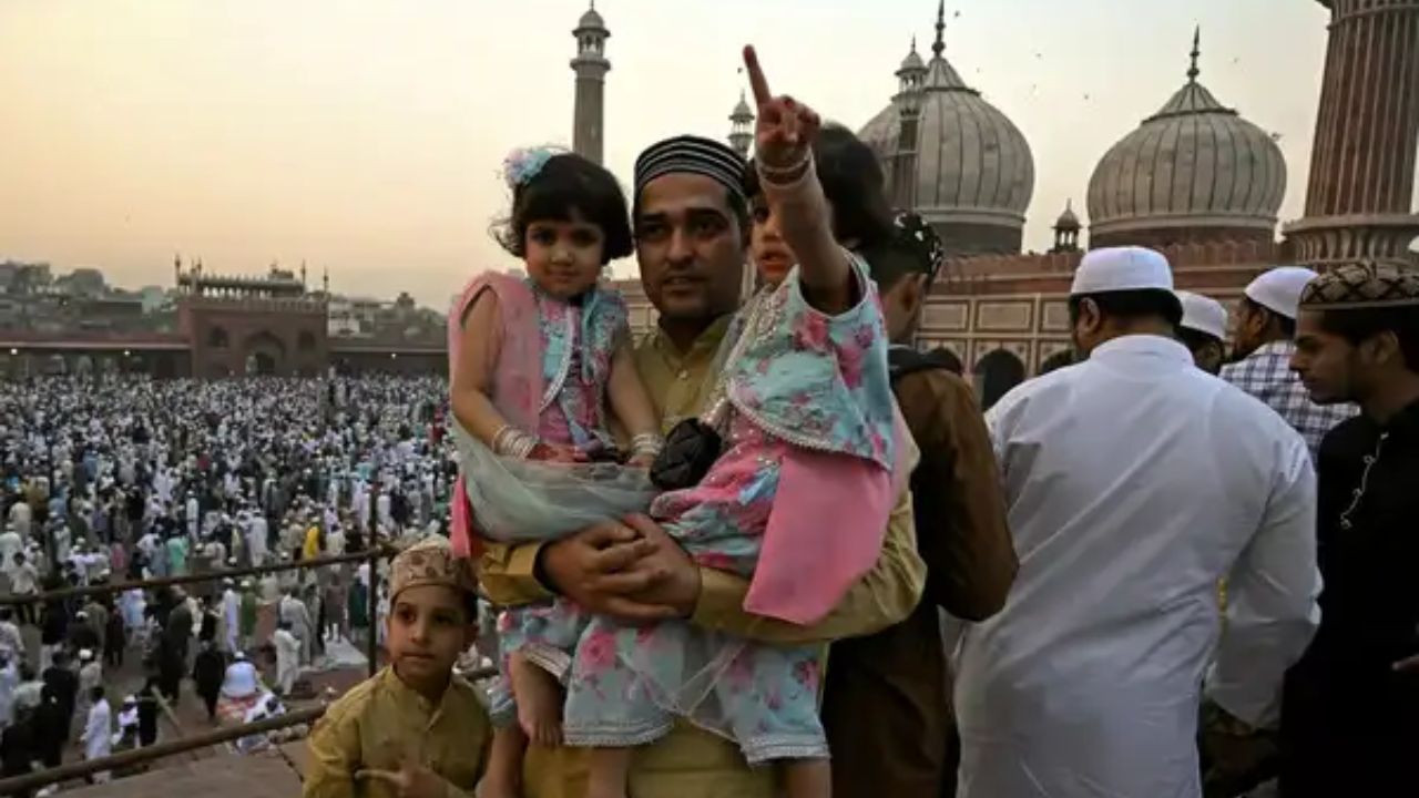 Eid-al-Fitr celebrations sweep across India with joy and unity; Massive turnout for prayers in Delhi