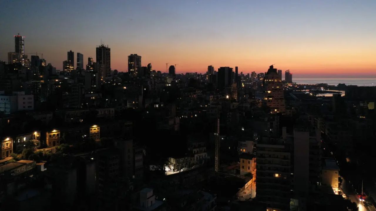 Israeli Bombardment Sparks Electricity, Communication Failures in Lebanon