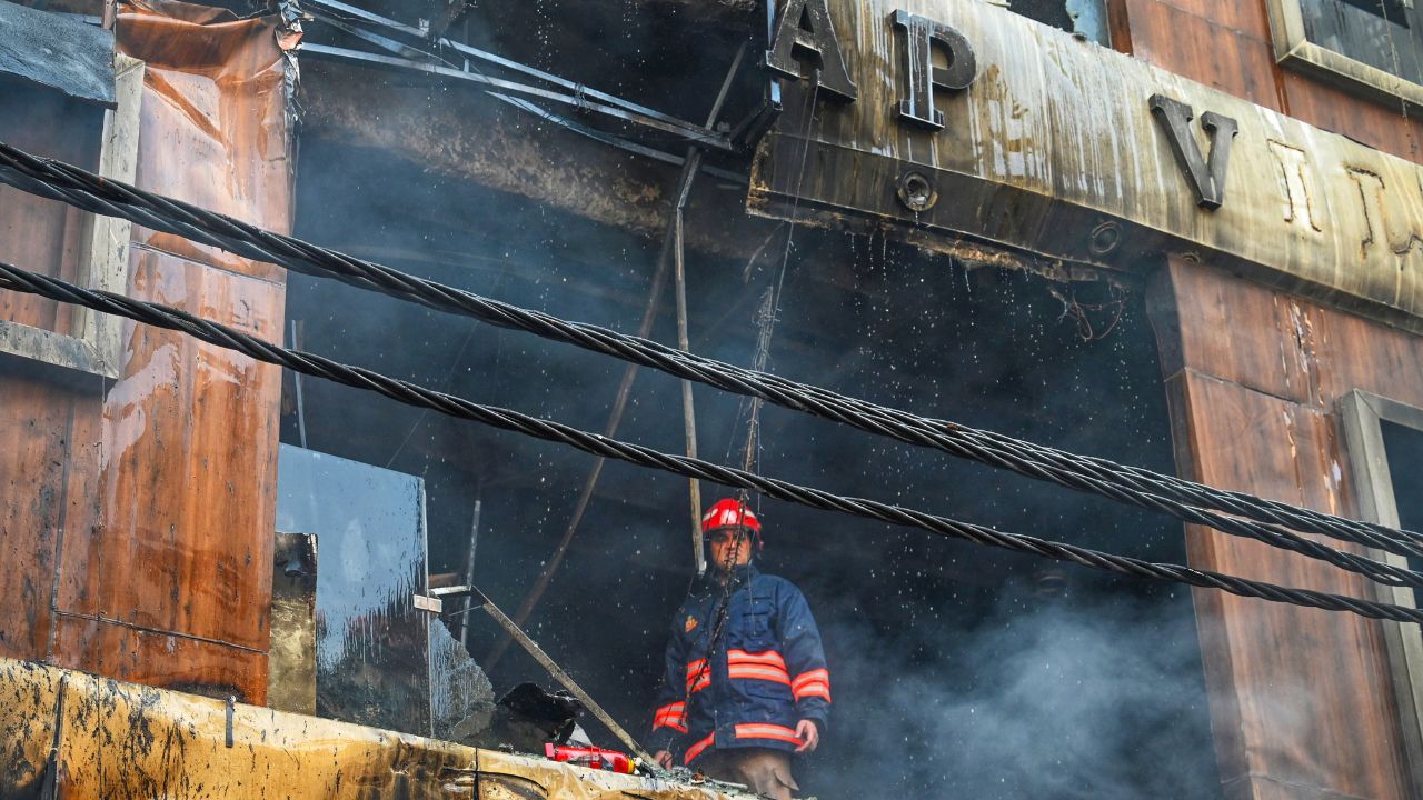 Palam Fire Horror: Family of 9 killed, was this tragedy preventable? Watch DN ground report