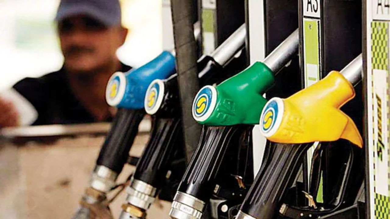 Crude Oil Impact: Premium petrol becomes costlier across India; Check latest price here